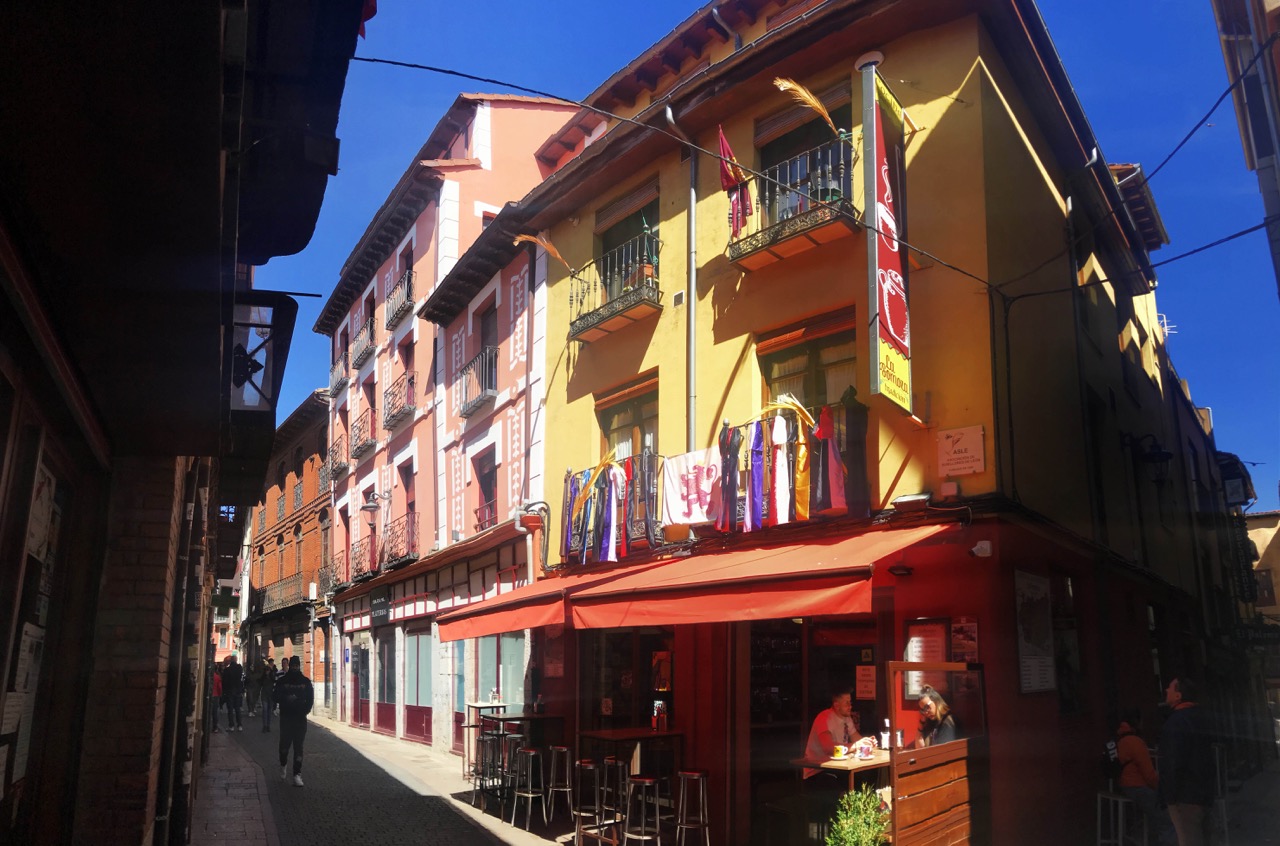 León - Exterior