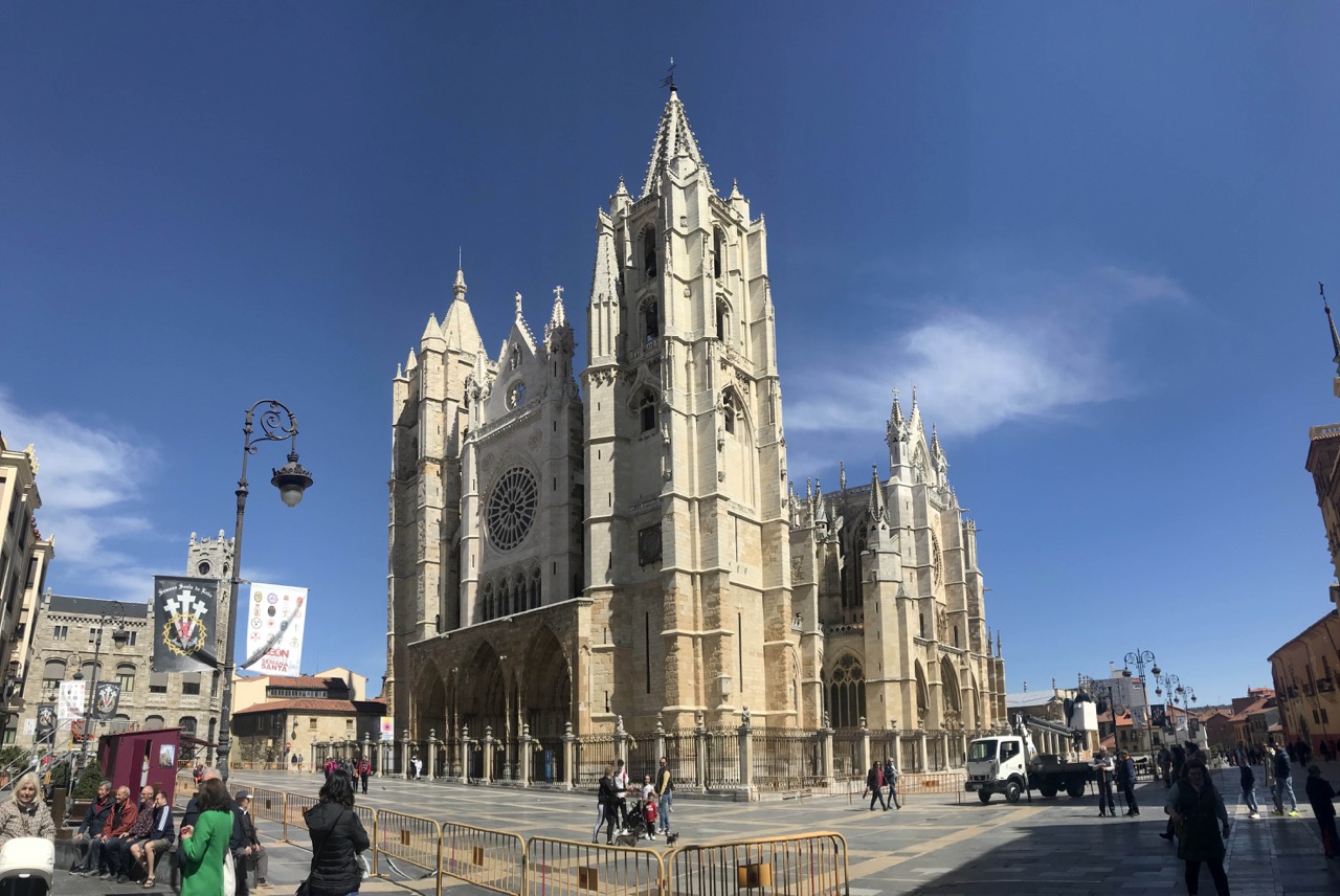 León - Exterior
